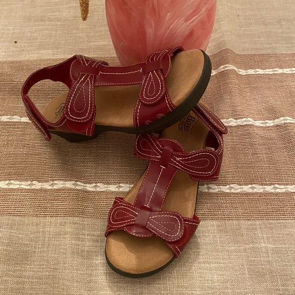 BASS UEC Womens Sandals Size 9 Red Tabitha Comfort
Sandals Black Sole - Picture 4 of 16
